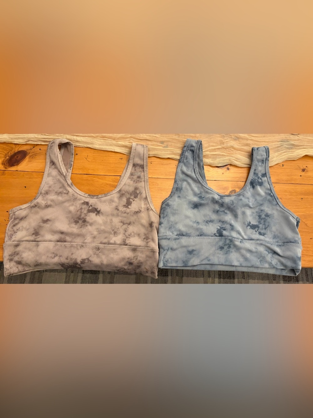 Women’s Tie-Dye Ribbed Sports Bra Size L (Blue & Beige) No padding